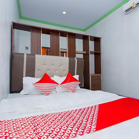 Griya Annisa Hotel Tegal  Exterior photo