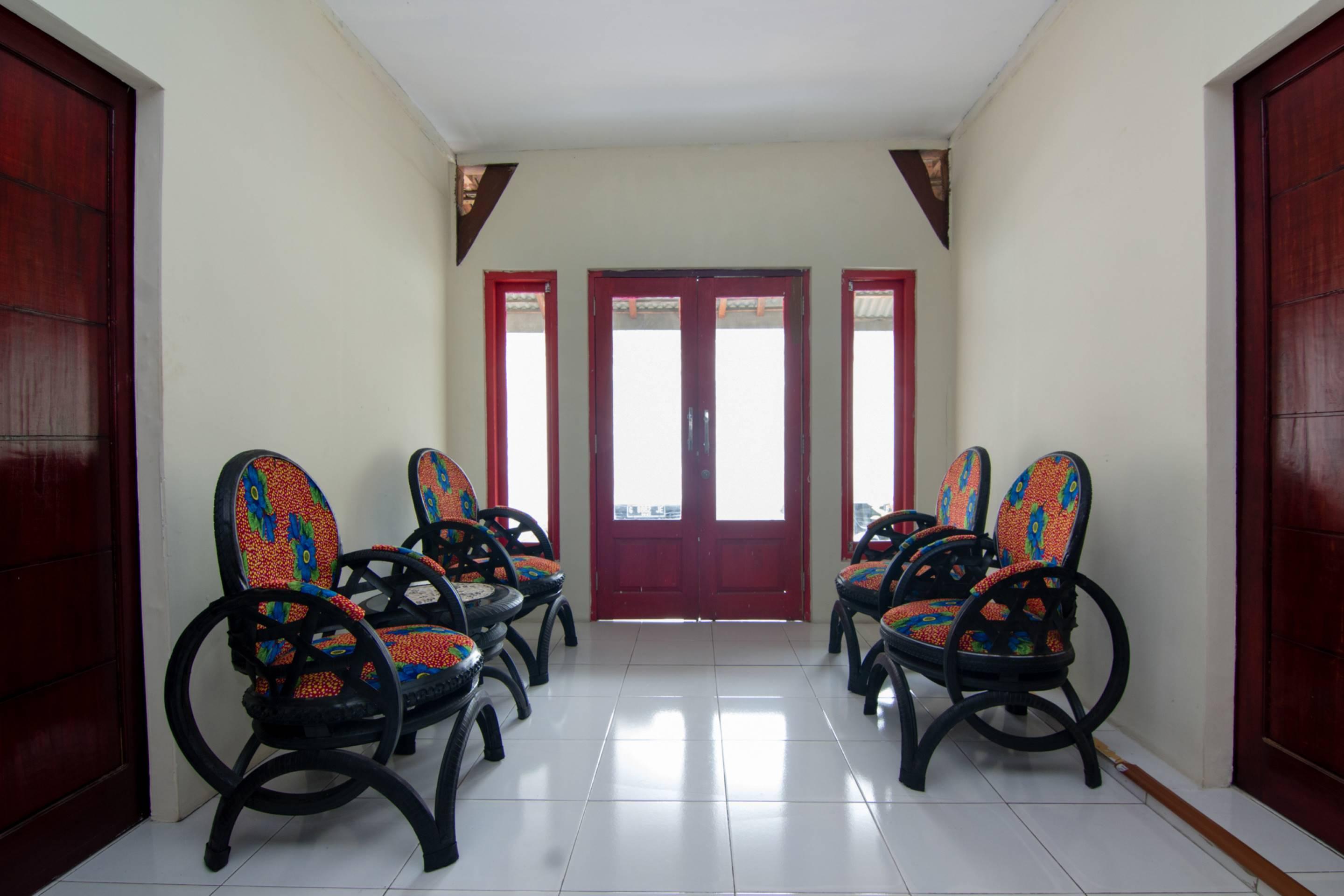 Griya Annisa Hotel Tegal  Exterior photo
