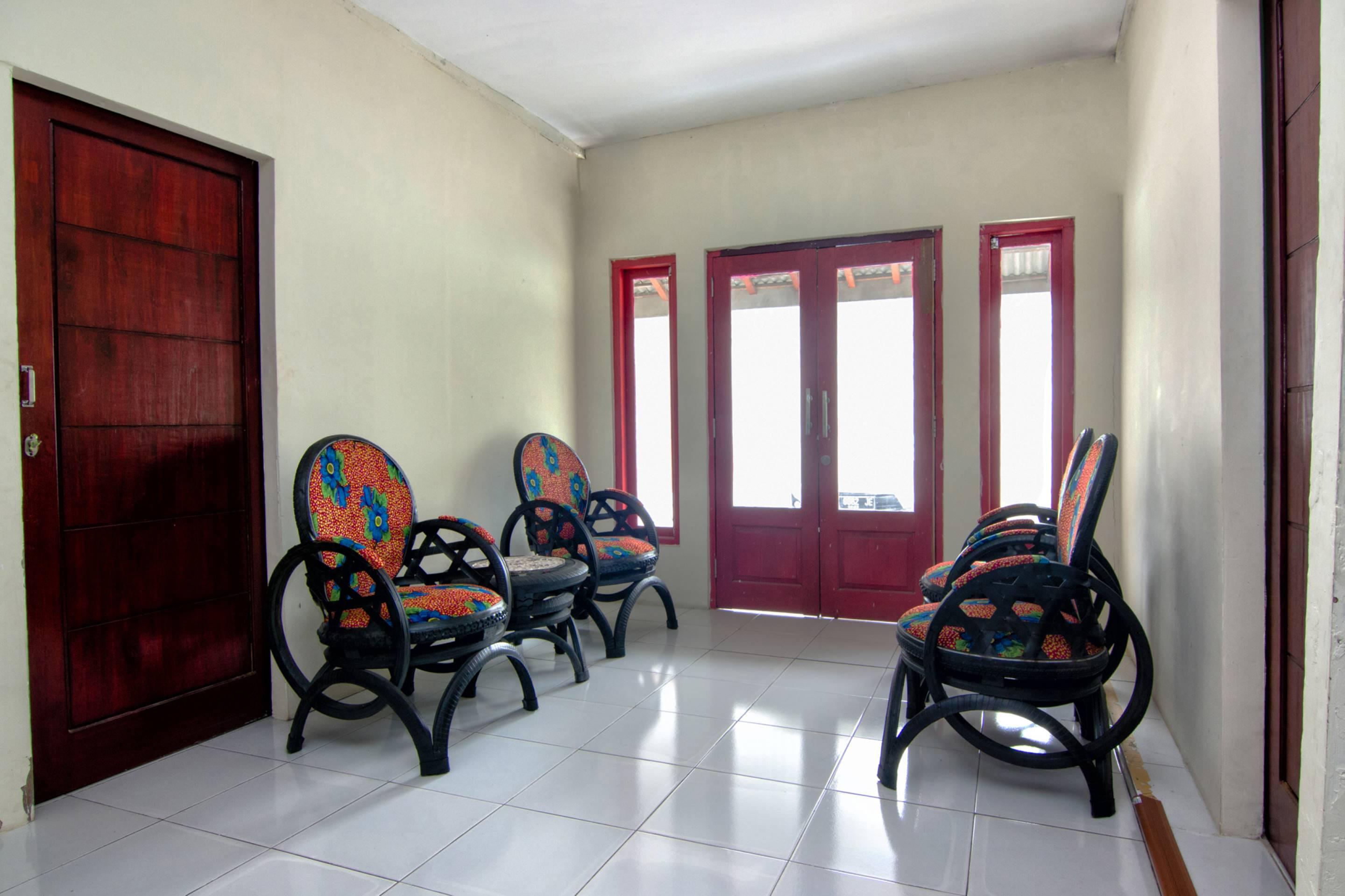 Griya Annisa Hotel Tegal  Exterior photo
