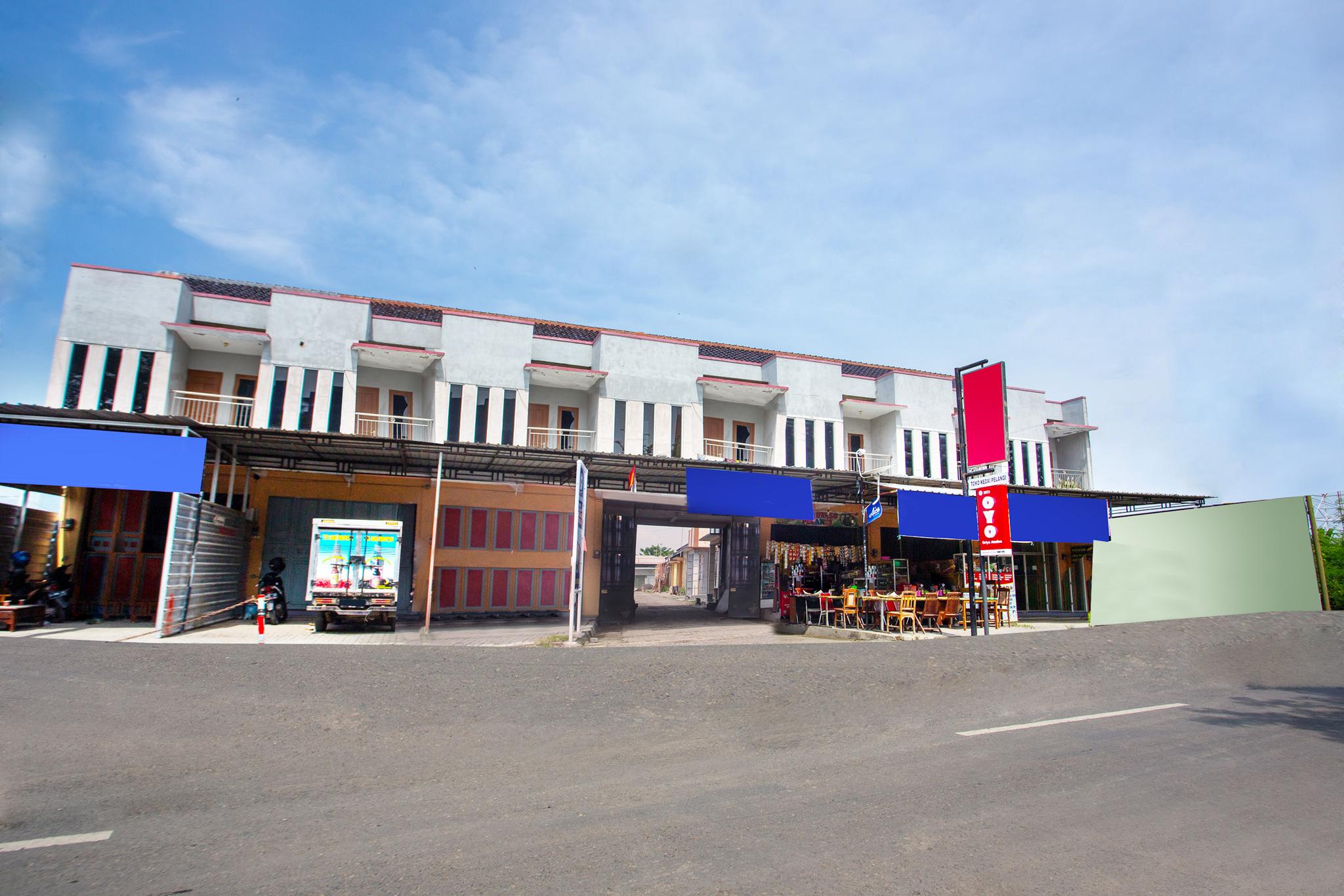Griya Annisa Hotel Tegal  Exterior photo