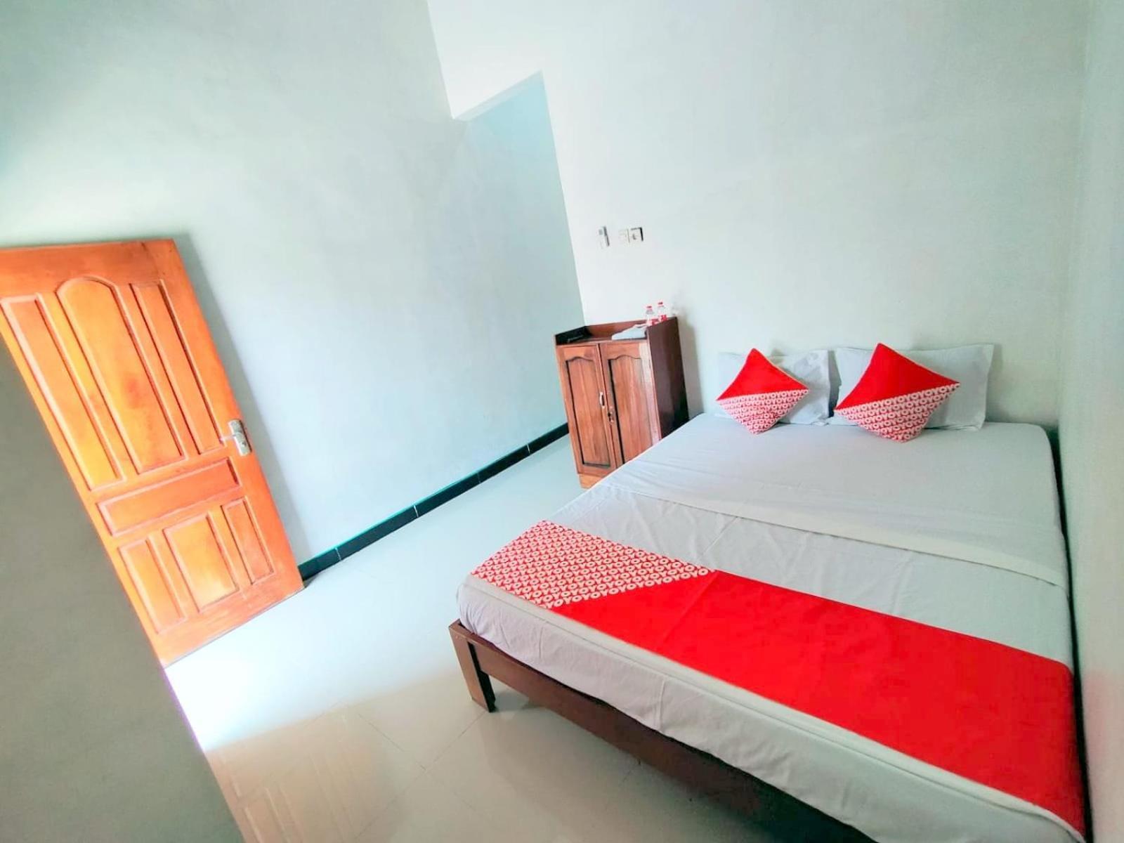 Griya Annisa Hotel Tegal  Exterior photo